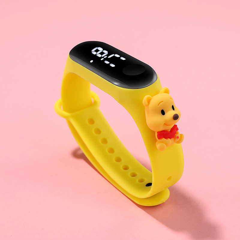 公仔电子表维尼熊黄色