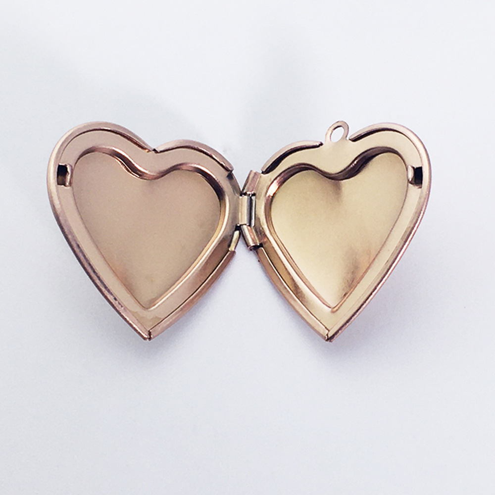 5g Weight Pendant Jewelry Making Type 29*29mm Jewelry Making Size Rose Gold Plated, White Gold Plated, Gold Plated Plating Material DIY Jewelry Accessories Classification 1 Piece Quantity 304 Stainless Steel Material Heart Shape Pattern Plating Design IG Style Style Rose Gold, Gold, Silver Color 1 Piece 29*29mm 304 Stainless Steel Rose Gold Plated White Gold Plated Gold Plated Heart Shape Pendant 2