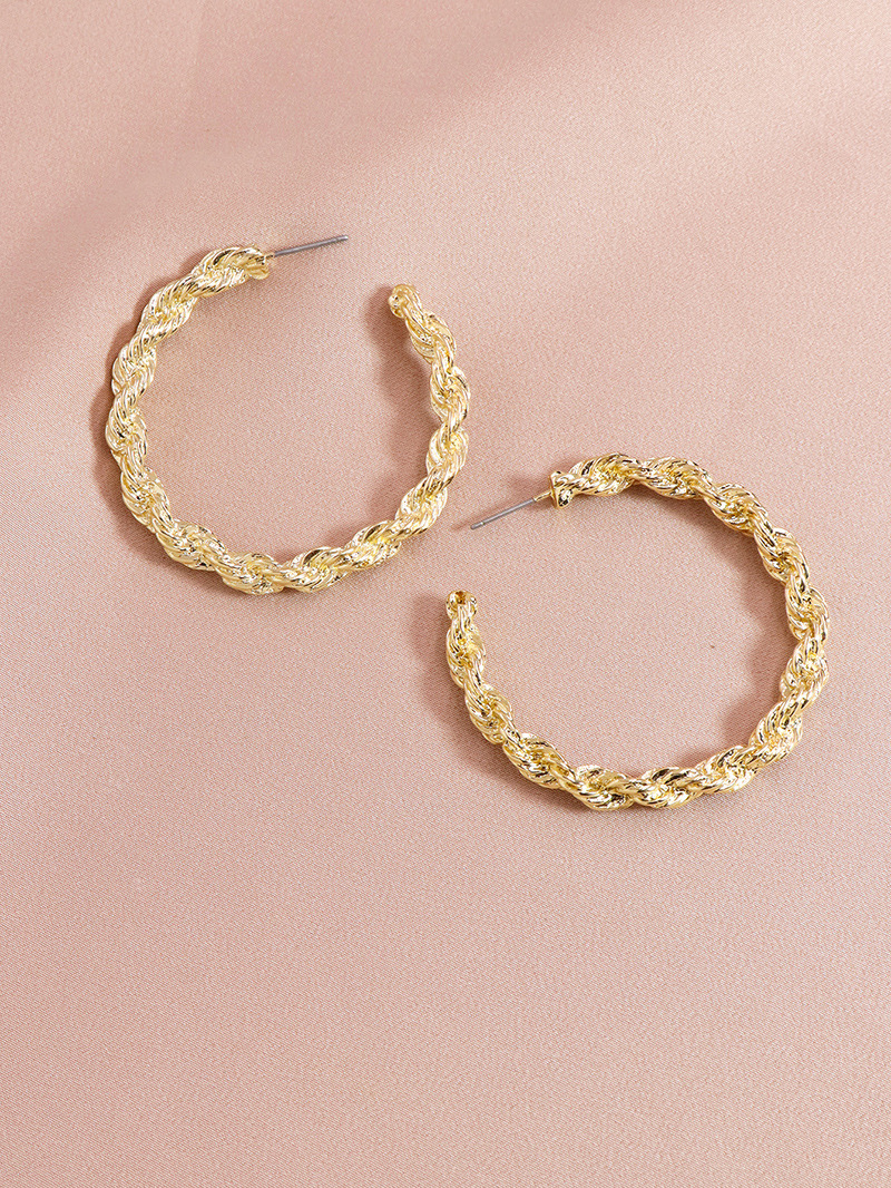 Fashion Summer New Hot-selling Pair Of Metal C-shaped Alloy Earrings display picture 3