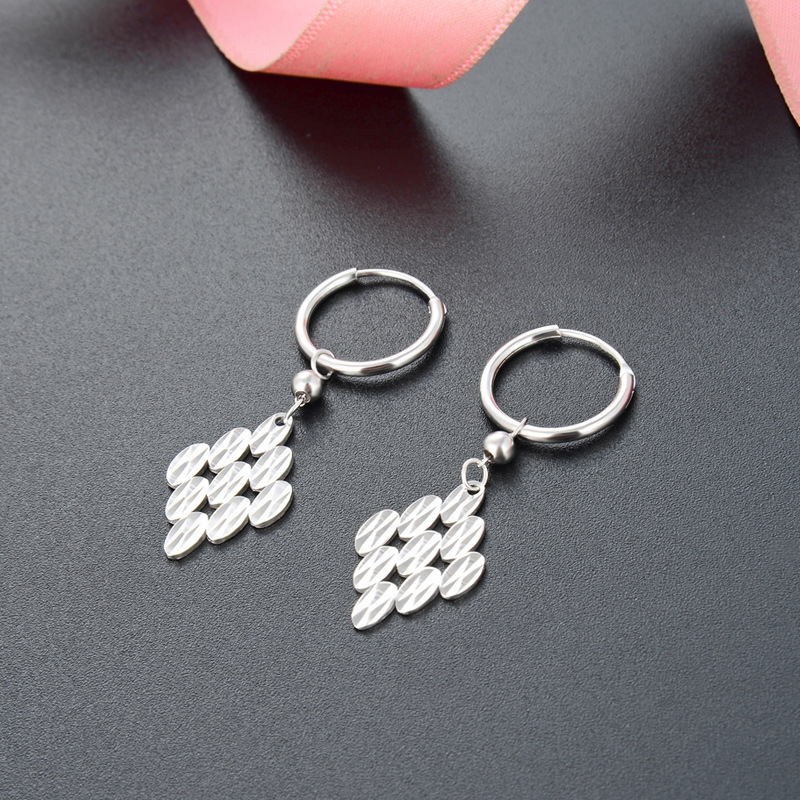 Estilo coreano s925 pendientes de plata de las mujeres de moda nuevos pendientes elegantes de diamantes simples pendientes de todo fósforo fábrica al por mayor