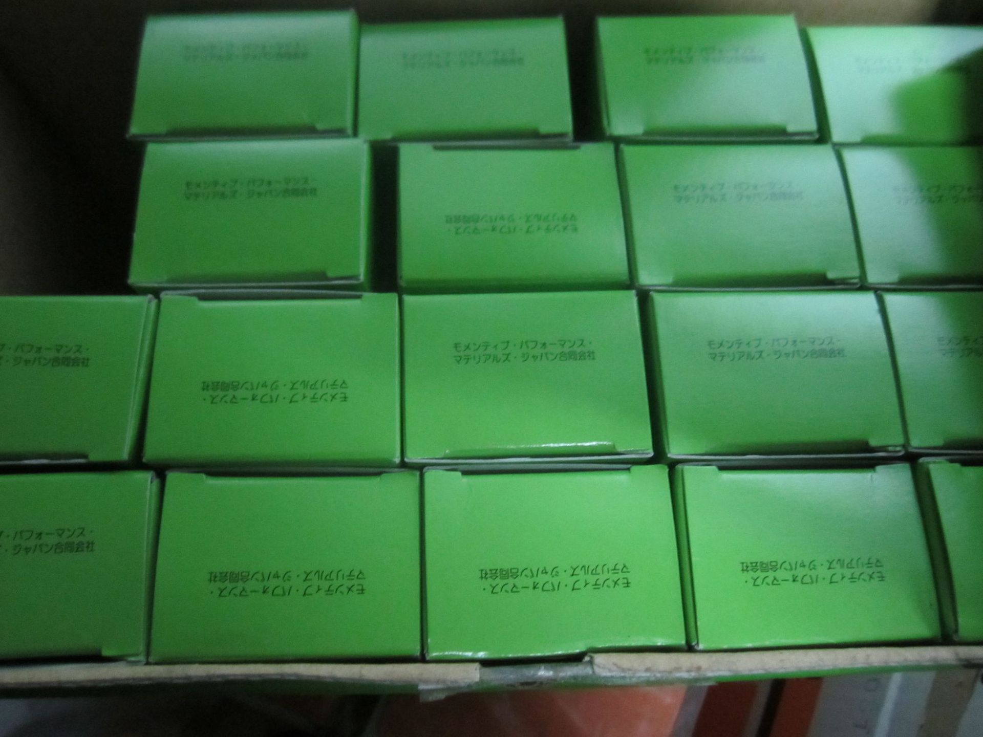 TSE3853-W-130G粘接密封单组分缩合固化迈图有机硅半流动阻燃