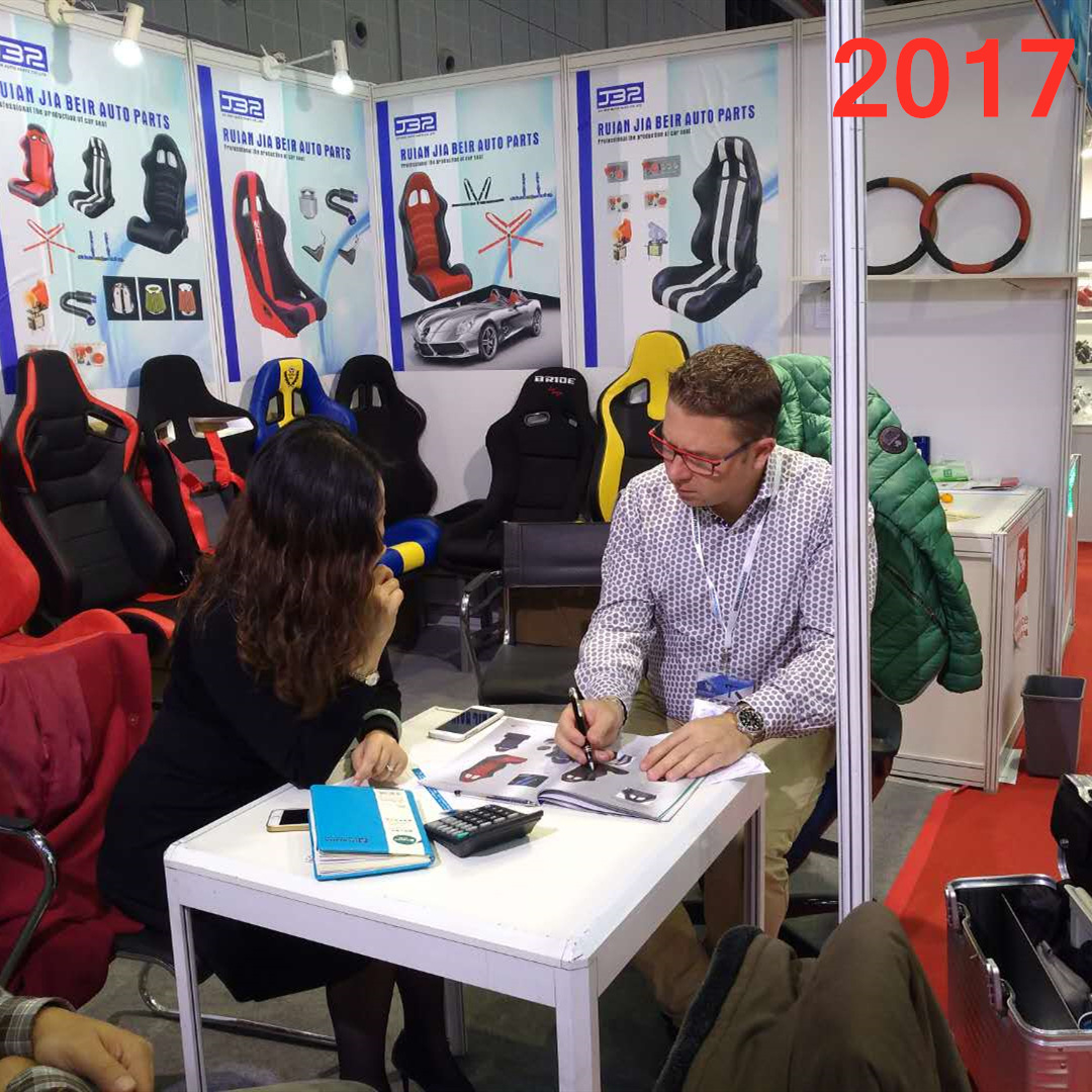 2017 boss with customer