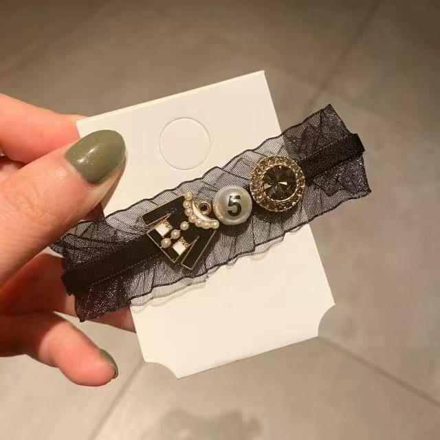 Канель-стиль заколка для волос набор с жемчужинами в духе Chanel и акцентами в виде маленького медвежонка, различные цвета
