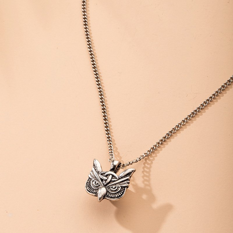 Fashion New  Owl-shaped Alloy Necklace Hot-saling Wholesale display picture 2