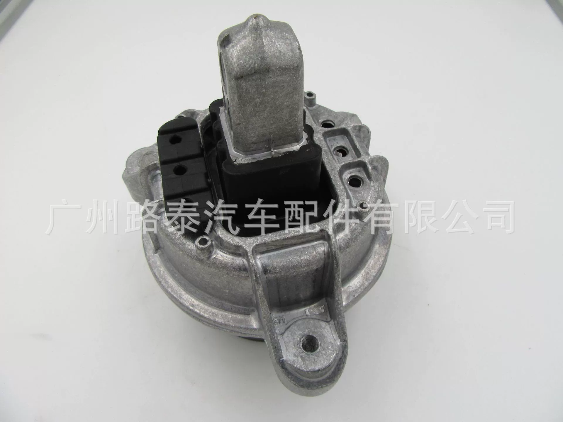 "Suitable for F10 528i 2012-16 left and right front engine motor bracket 22117935149"