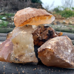 野外取火燧石块天然玛瑙石原始生火打火石火镰专用3块套装麻袋装