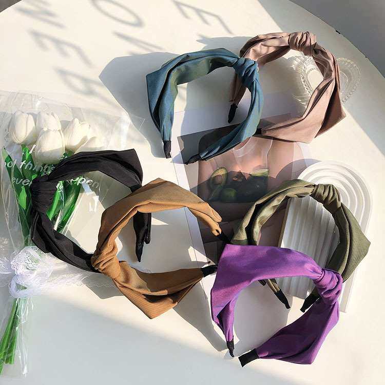 Retro Knotted Fashion Solid Color Headband display picture 1