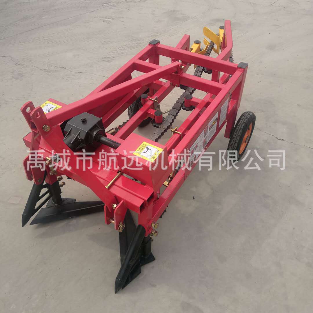 小型2行花生收获机 四轮拖拉机后传动的链夹平铺式花生收割机厂家