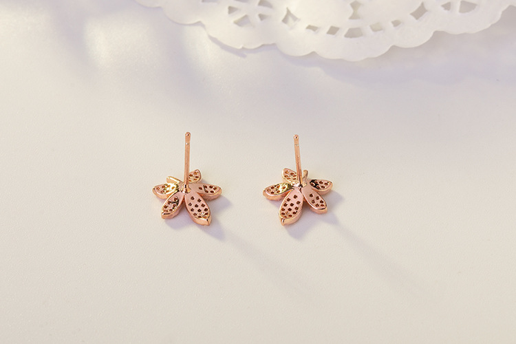 Fashion Leaf Copper Plating Zircon Ear Studs 1 Pair