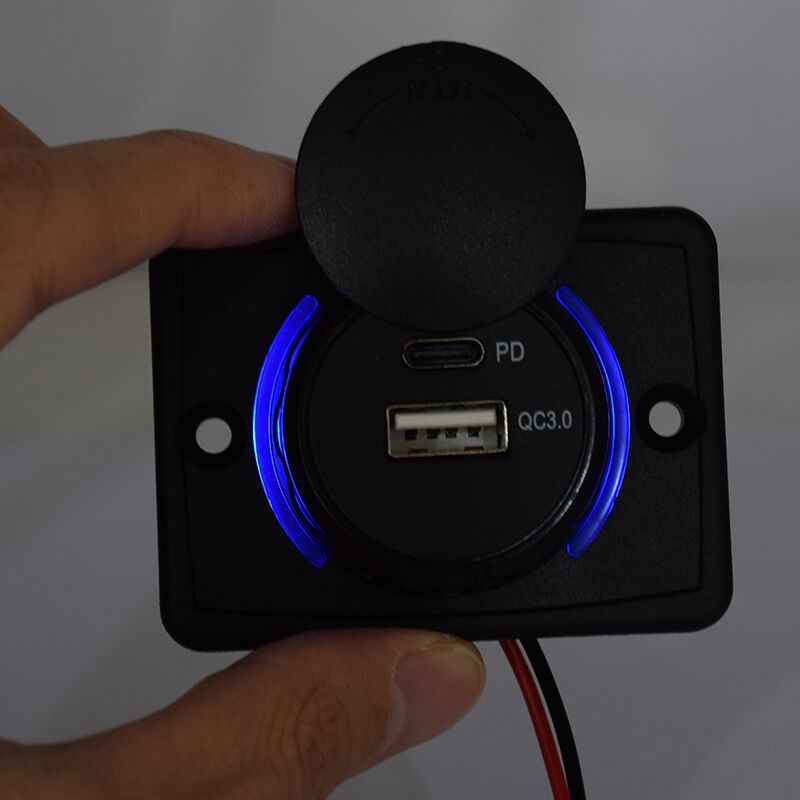 15643568692_1358913616