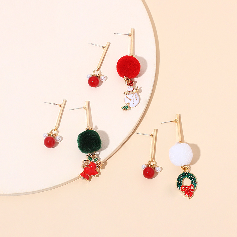 5g Weight Earrings, Ear Studs Classification Wedding, Travel Occasion Women'S Gender White, Red, Green Color Pearl Fashionable Asymmetric Red Agate Hair Ball Christmas Earrings 1