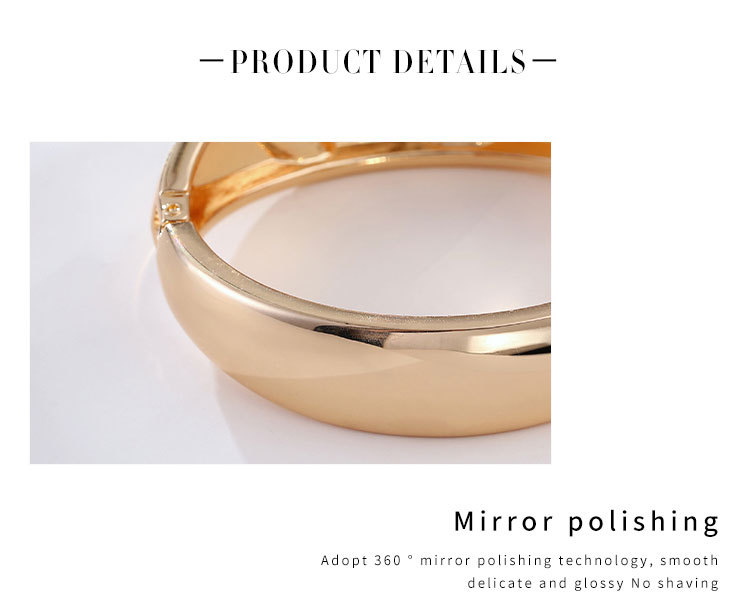 curved smooth diamond gold-plated spring bracelet