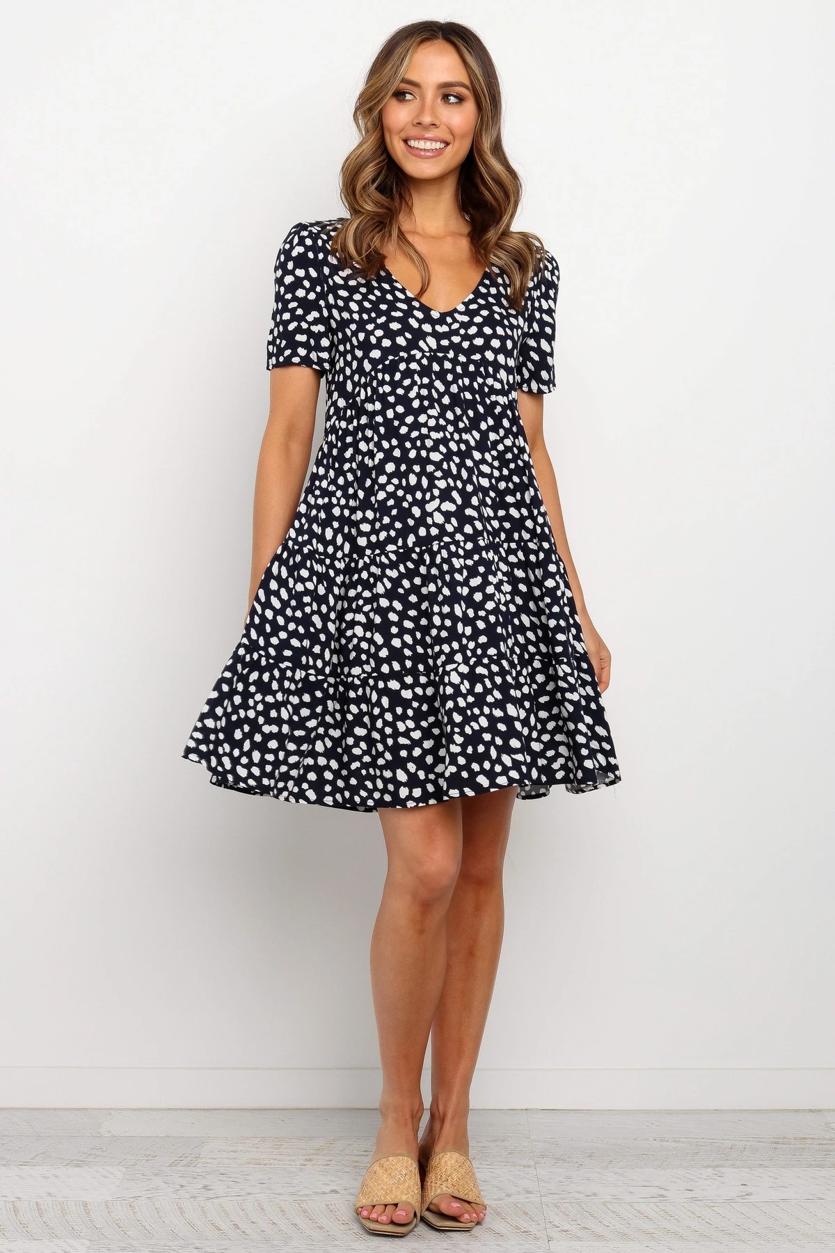 V-neck pleated print short-sleeved ruffled dress NSYD4437