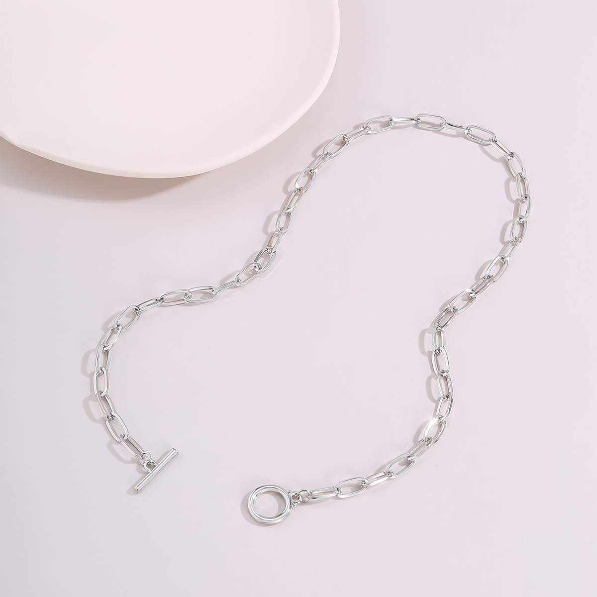 Mode Simple Op Boucle Clavicule Rétro Alliage Collier Pour Les Femmes display picture 9