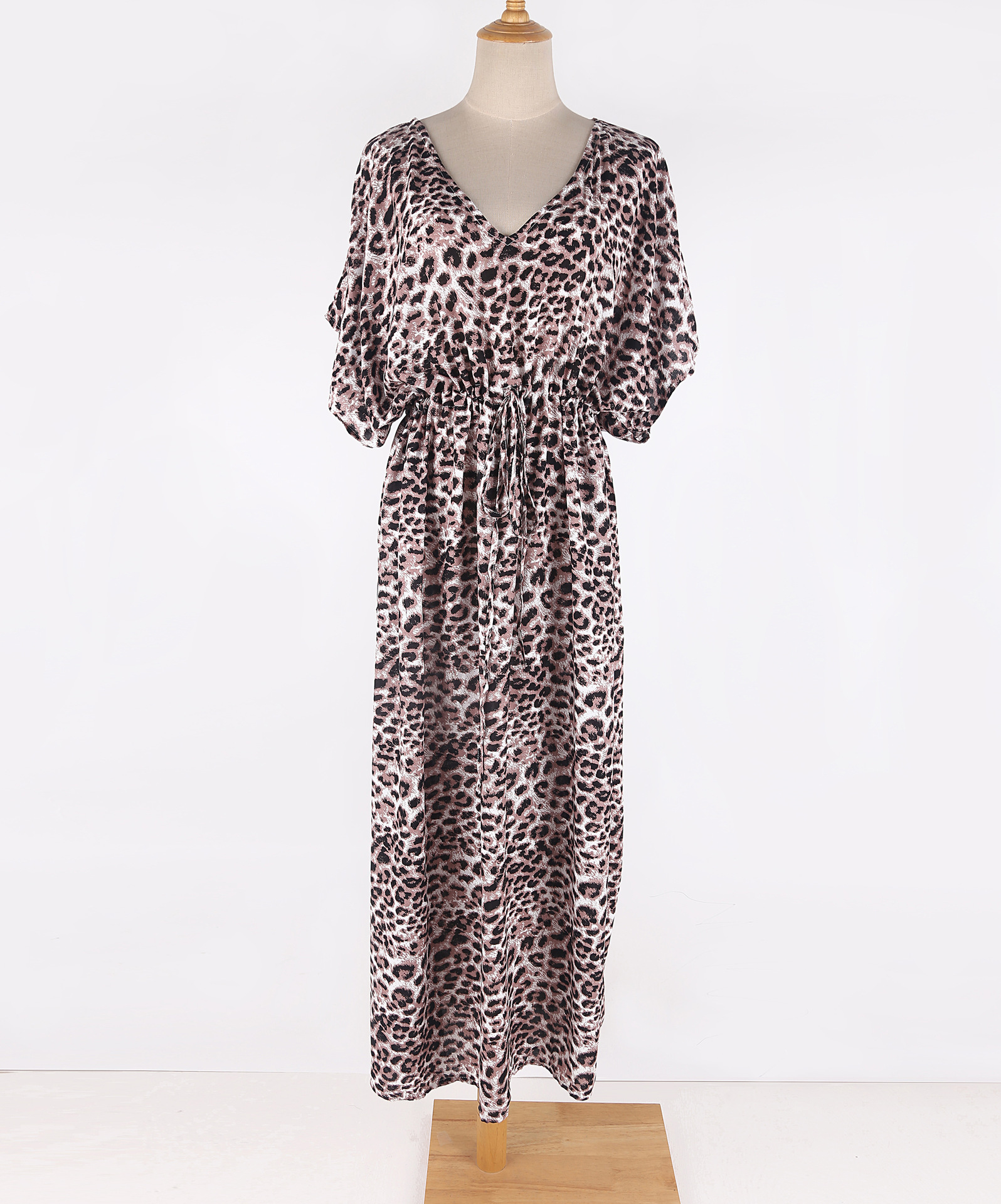 Nuevo Rayon Leopard Point Robe Dress Beach Jacket Sunscreen Bikini Blusa Al Por Mayor Nihaojewelry display picture 8