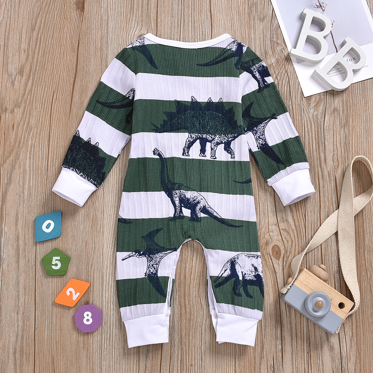 Spring New Dinosaurs Covered With Printed Long-sleeved Dark Buckle Jumpsuit Wholesale display picture 4