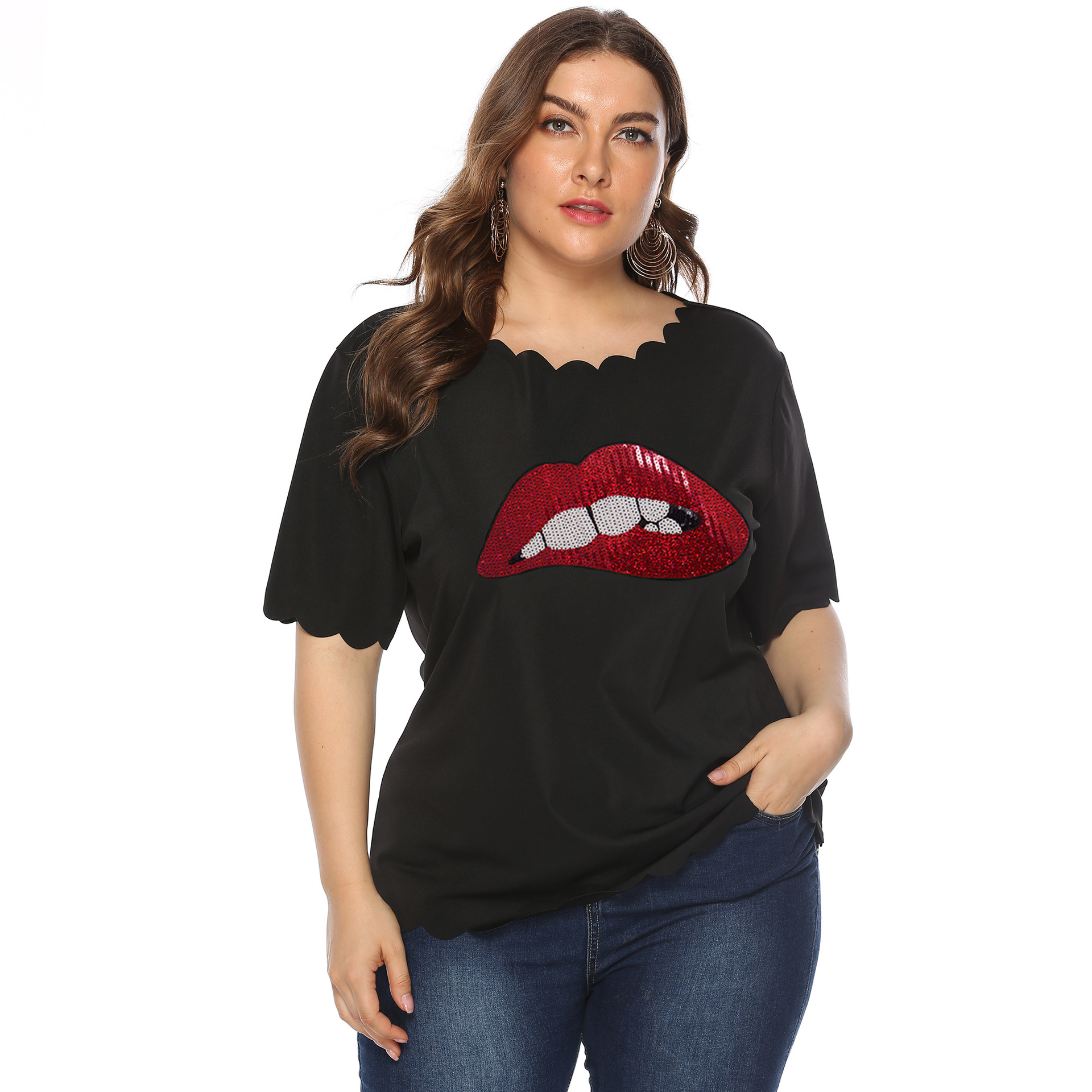 Plus Size Lips Stickers Wavy Edges All-Match T-Shirt NSOY27404