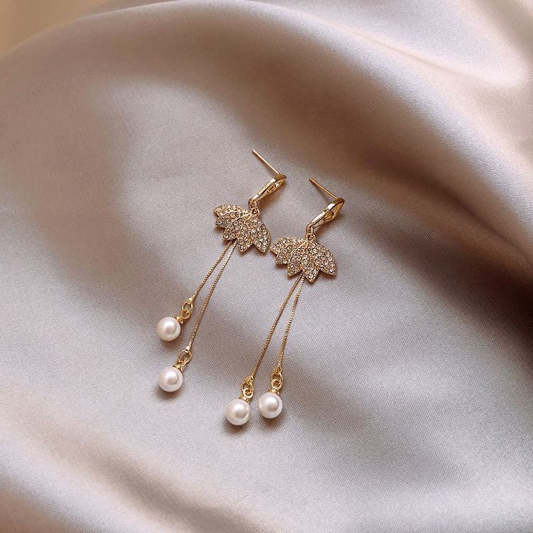 S925 Silver Needle Korean Simple Wild Ballet Girls Long Alloy Earrings display picture 4