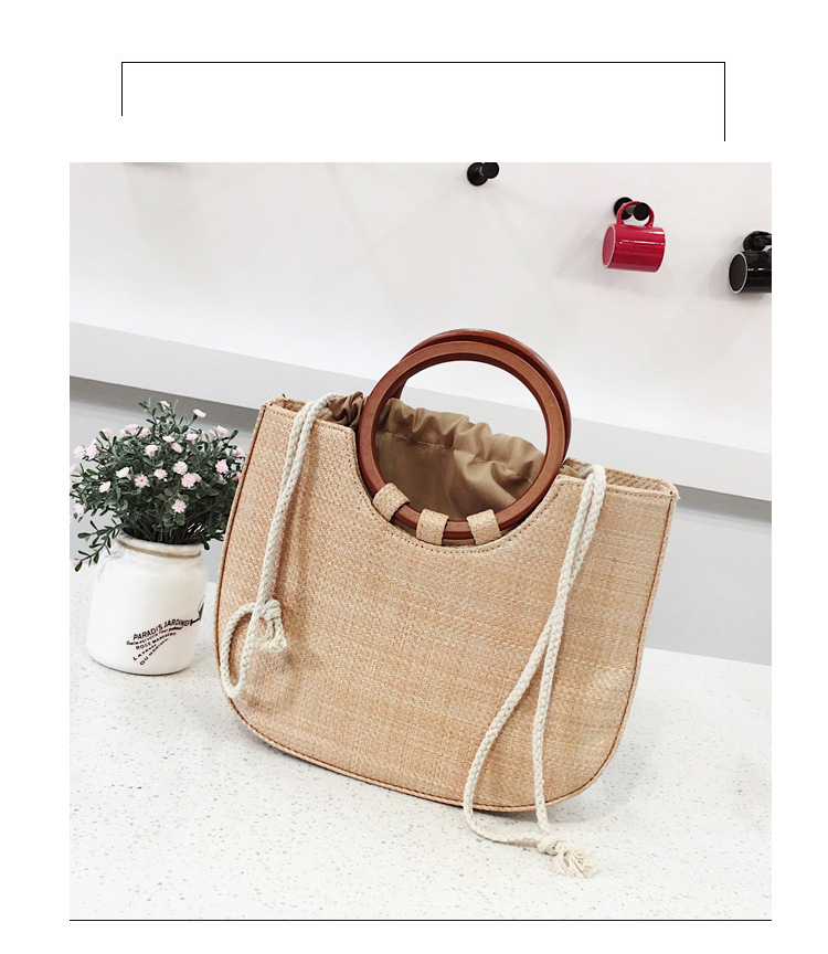 New Korean  Simple Straw  Wooden Handle Handbag display picture 4