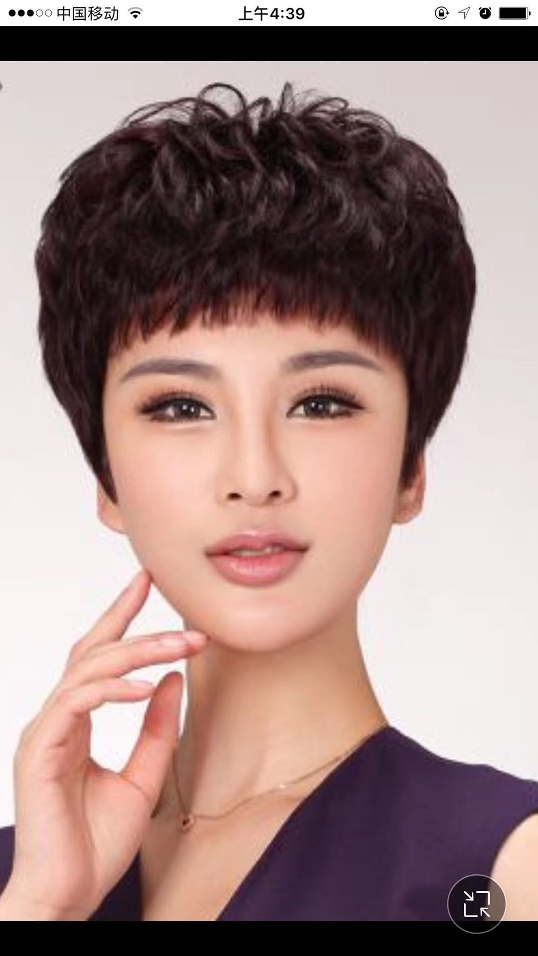 Púrpura oscuro cabello real peluca damas cabello de moda de mediana edad cabello corto cabello real transpirable ligero