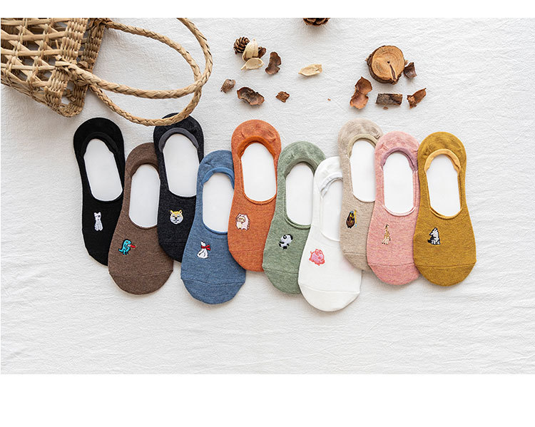 2020年春夏季新款浅口隐形船袜女卡通刺绣学院风短袜_20.