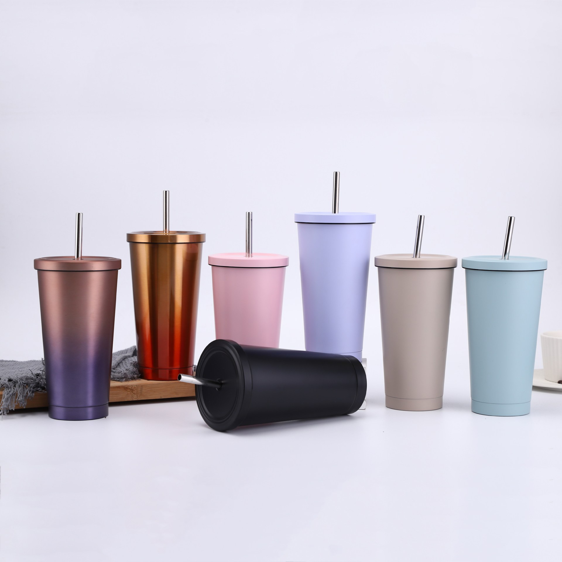 Suministro transfronterizo 304 taza de paja de acero inoxidable taza de regalo de oficina 500ml taza de vacío de paja de vacío de doble capa