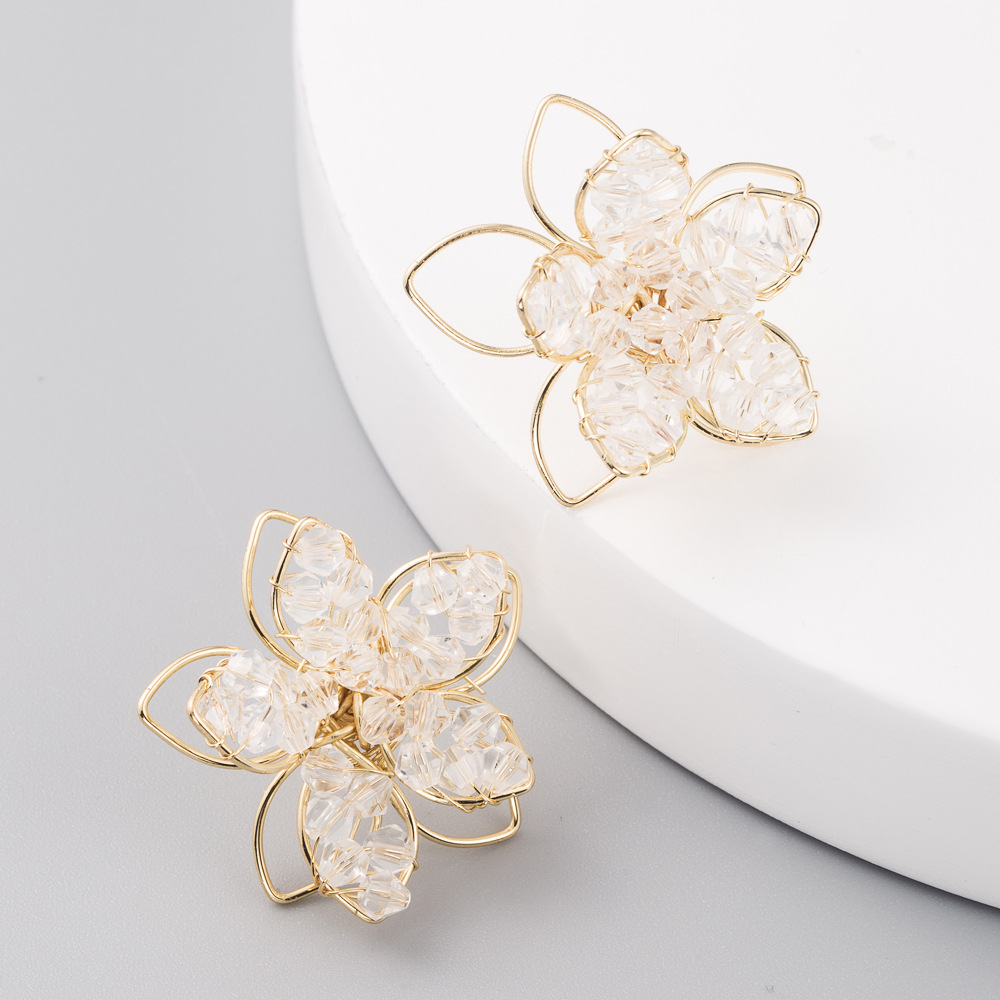 Korean Delicate Crystal Hollow Flower Earrings For Women S925 Silver Needle Earrings display picture 2