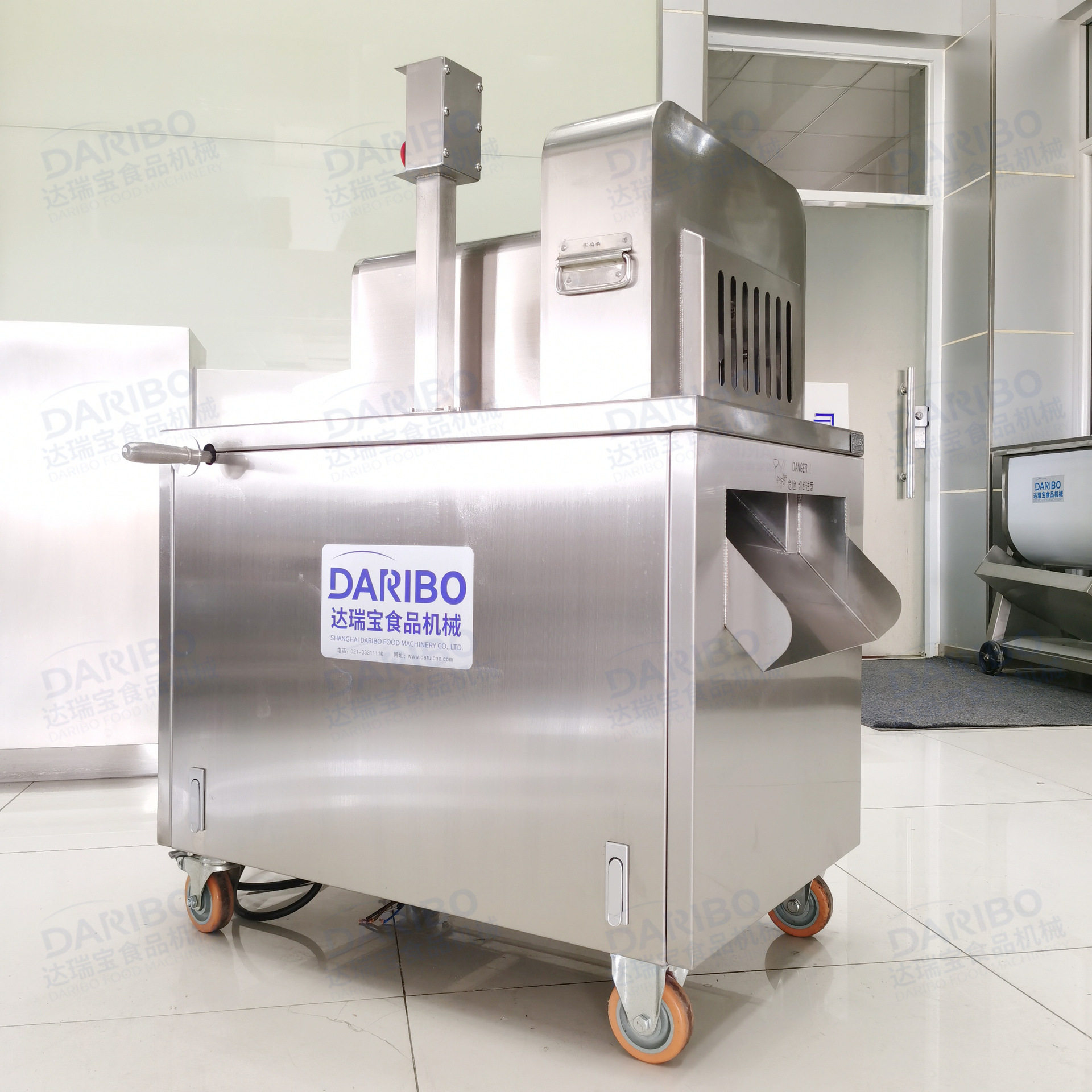 l达瑞宝冻肉切丁机 商用排骨切块机 剁排骨机剁黄焖鸡肉机商用