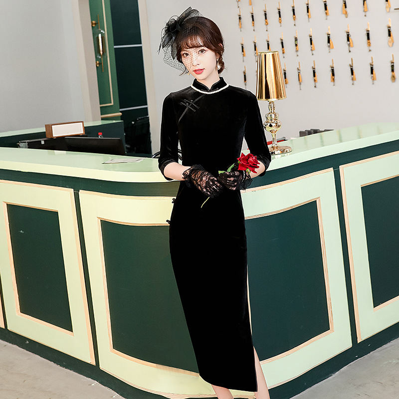 Black elastic velvet design long cheongsam