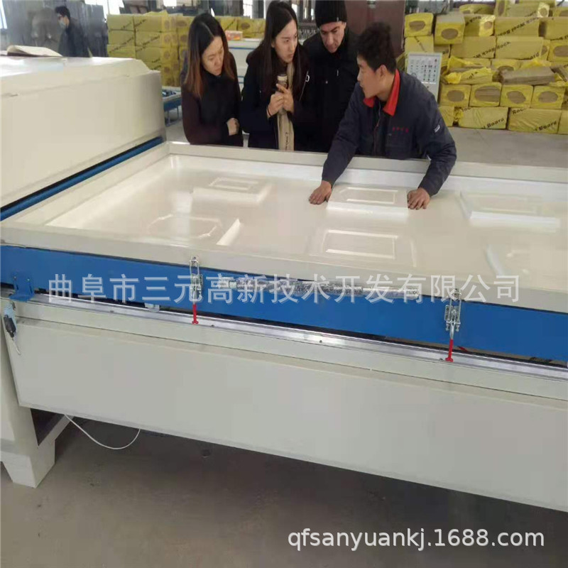 厂家销售免漆门真空覆膜机吸塑机 加工定做覆膜机 木工机械