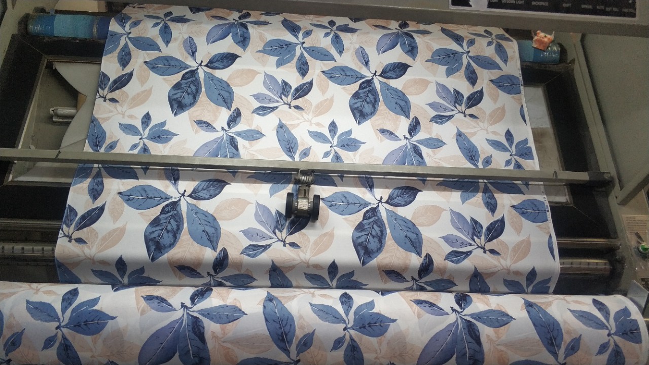 一卷起售)黄蓝色五叶草沙发布，绒布料实木家具沙发布料动物布料