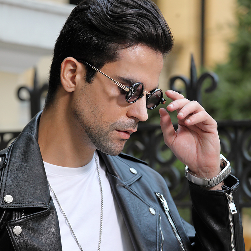 Retro Steampunk Style Small Frame Sunglasses Male Personality Hip-hop Round Sunglasses display picture 3