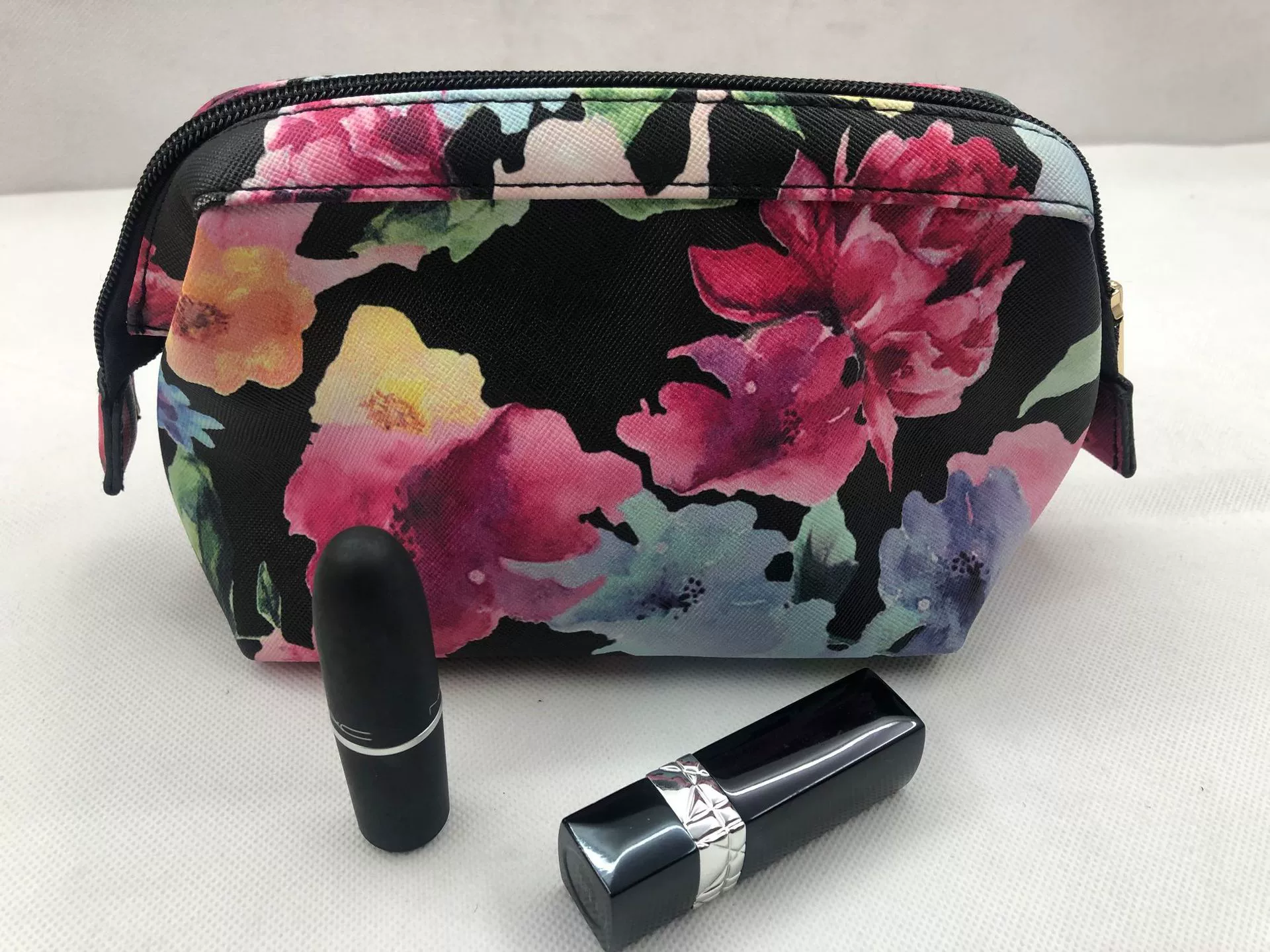  retro sophistic polyurethane universal cosmetic bag with zipper, organizer bag
