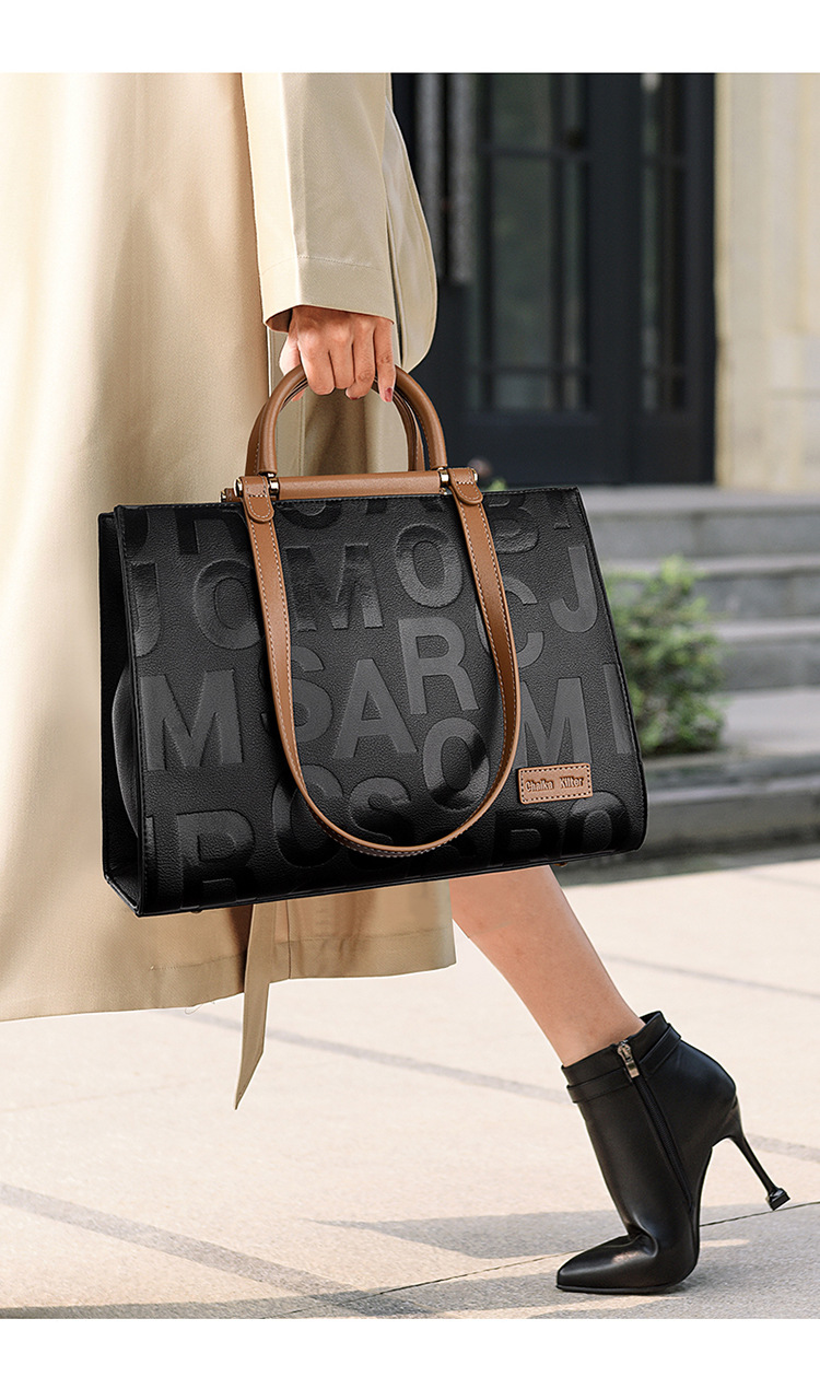 2023 New Fashion One Shoulder Crossbody Bag Summer Large Capacity Letter Women's Handbag_voghion.com