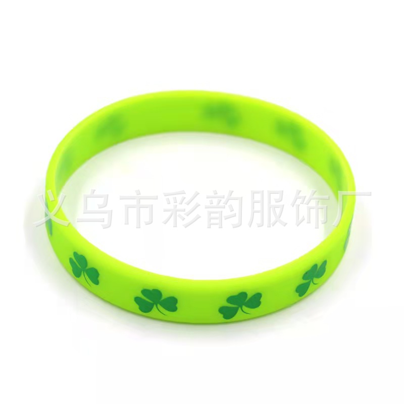 Fabricante directo de tres hojas verdes irlandeses pulsera de silicona día de San Patricio pulsera de la suerte