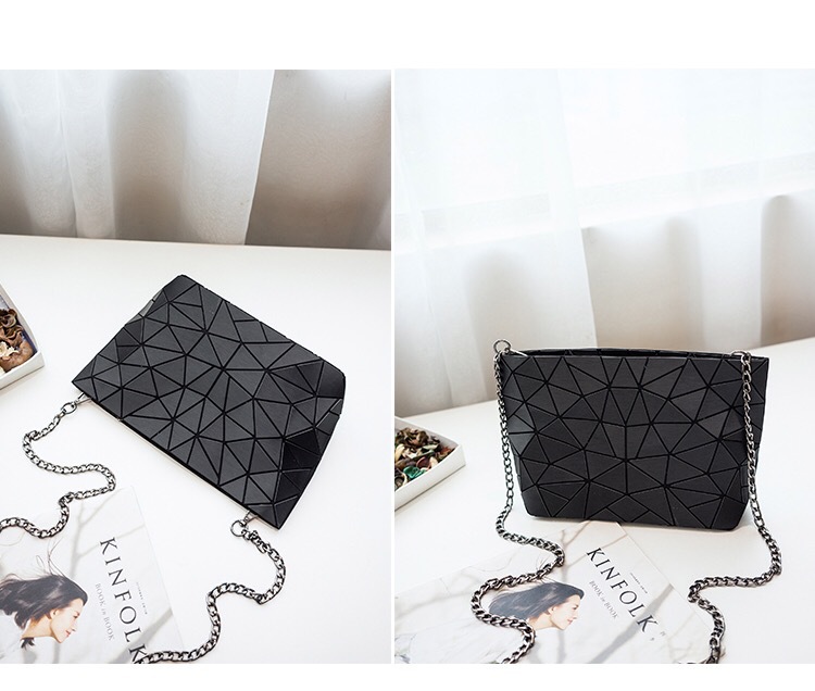 2023 New Matte 5 * 8 Geometric One Shoulder Borsa da donna Versione coreana Fashion Cross Fold Leggero Lingge Borsa piccola_voghion.com