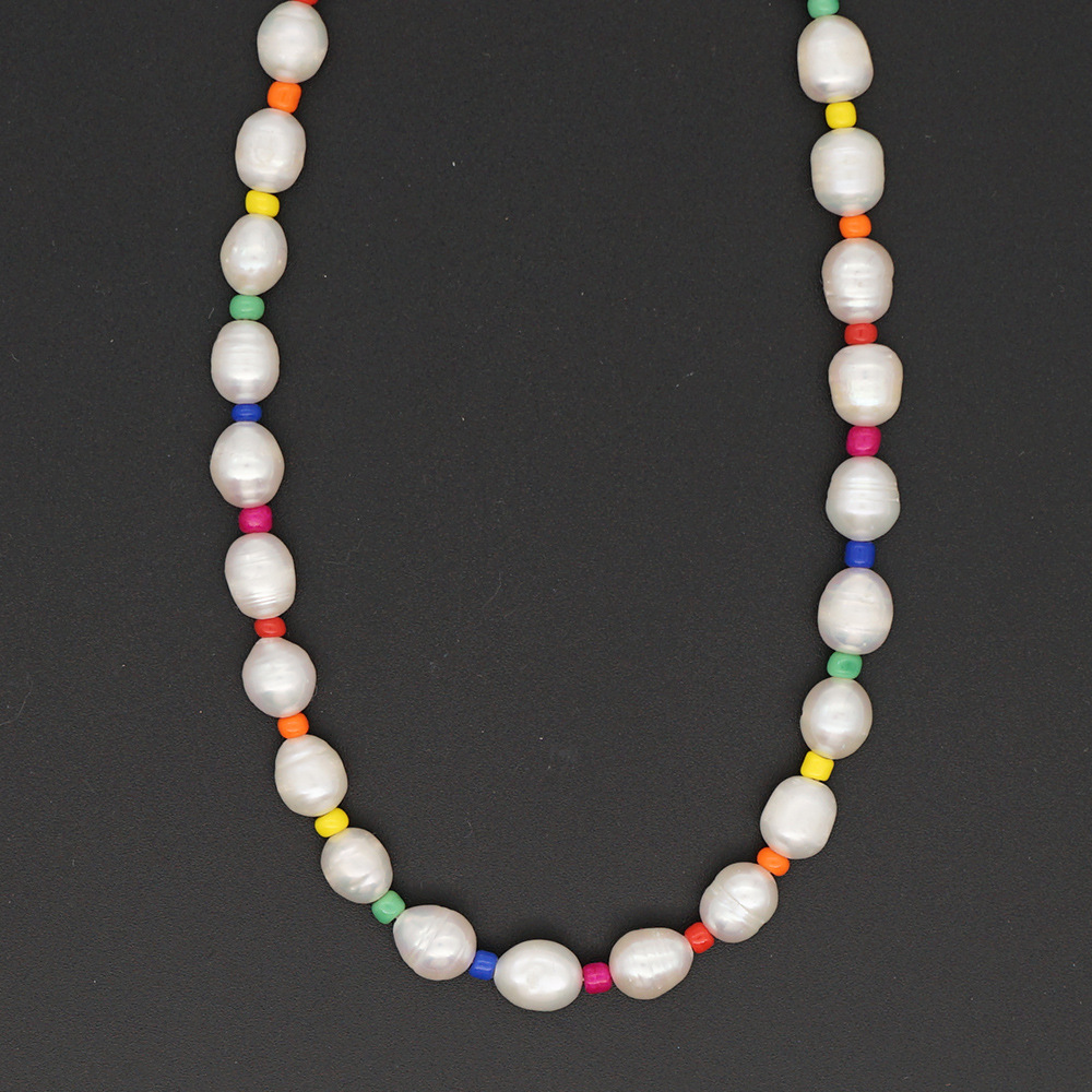 Collier De Perles De Riz Arc-en-ciel De Perles D&#39;eau Douce Naturelles De Style De Plage Bohème En Gros Nihaojewelry display picture 4