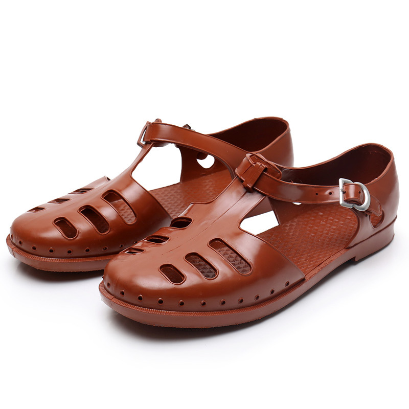 Sandalias del Ejército de los hombres de Vietnam sandalias anticuadas zapatos de jaula de cerdo Sandalias cerradas para hombres zapatos de goma de plástico hueco retro moda