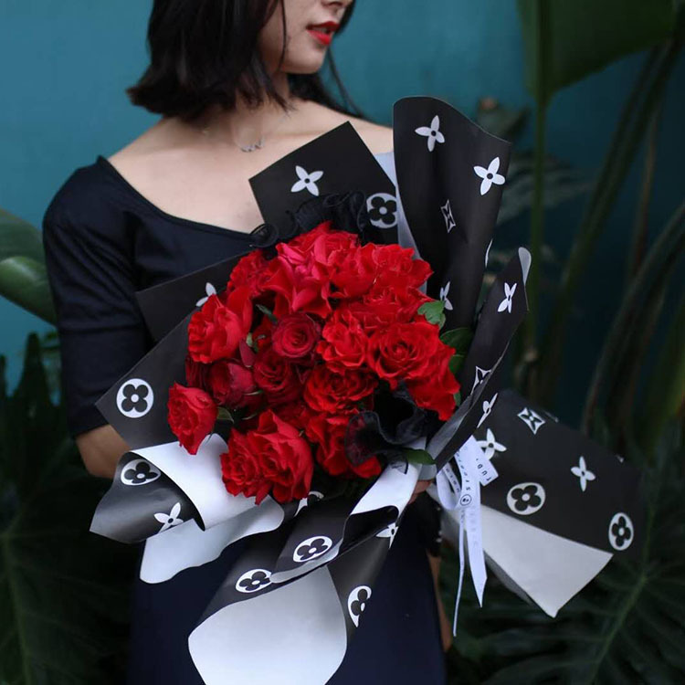 韩式新品网红鲜花包装纸潮牌包装纸牛皮纸DIY创意大牌礼品包装纸