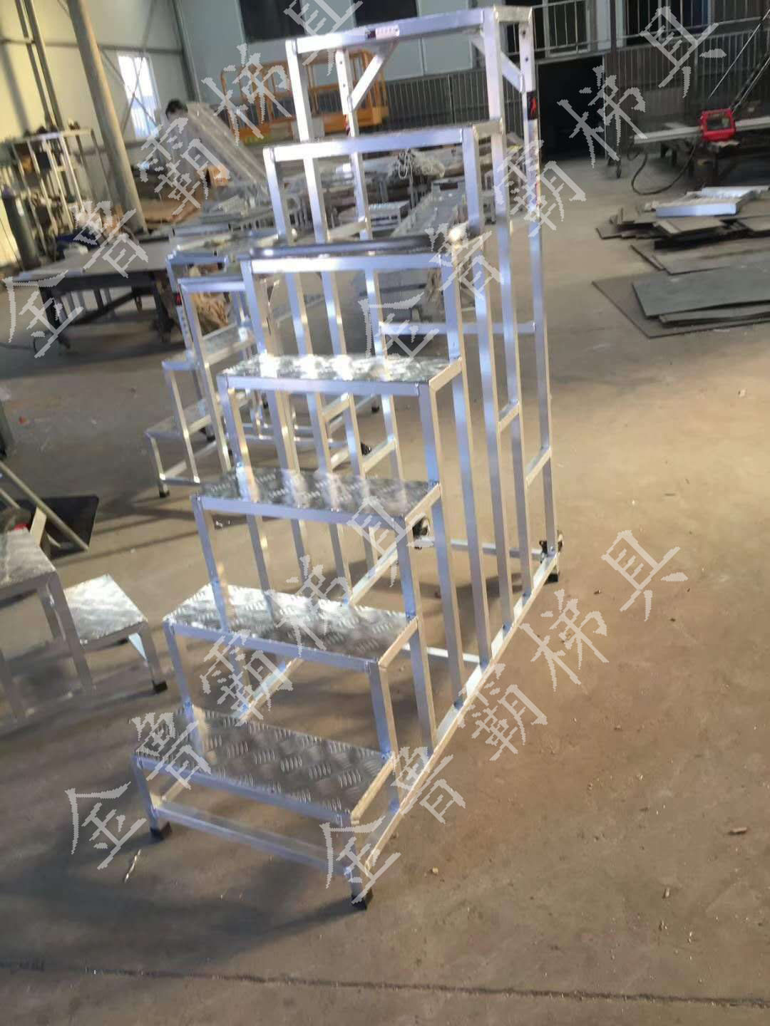 厂家直销车间仓库用铝合金移动平台登高梯批发各种铝制梯凳车定制|ms