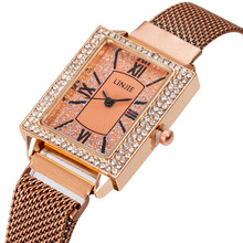 �羳���N�����r�з����_�R���荾W�t΢���ֱ�Ůʿ�r�b���F���ֱ�