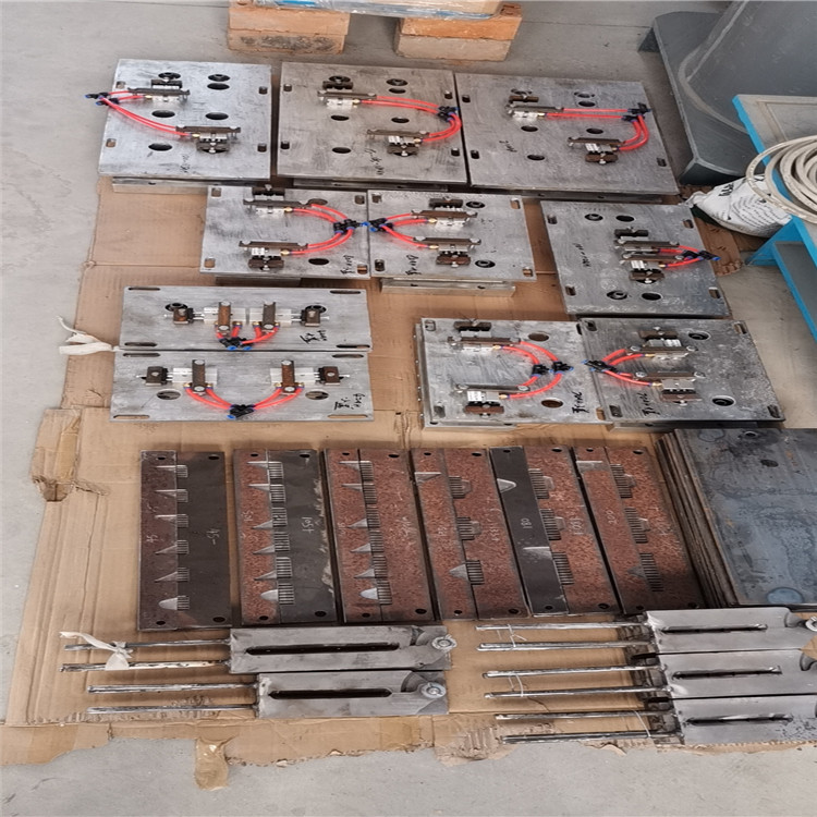 蓄电池组装  技术免费学习 学会为止 江苏靖江市旭阳-汝能