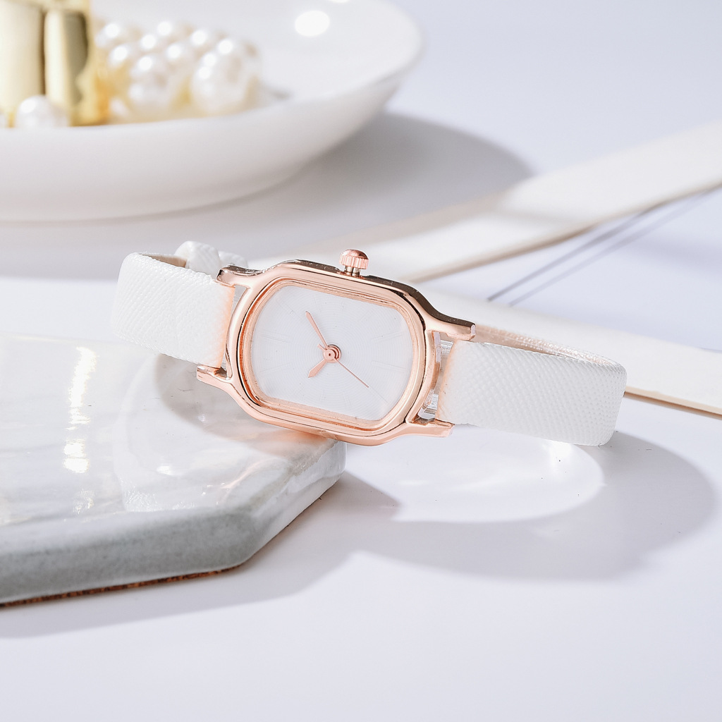 Watch Image 3