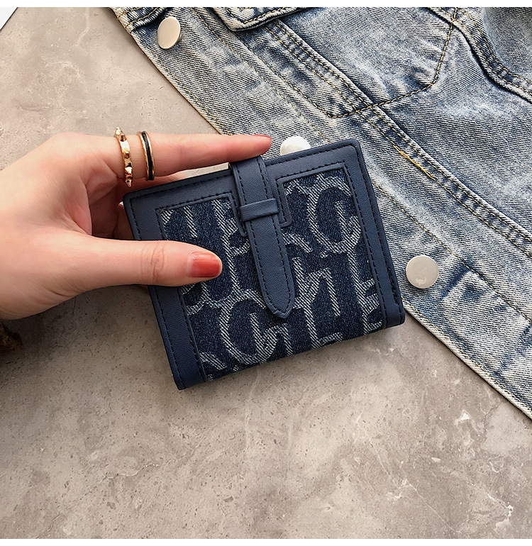 70% Off Short Style Wallet 2020 New Embroidered Student Wallet Short Folding Ladies Multifunctional Card Holder Wholesale display picture 11