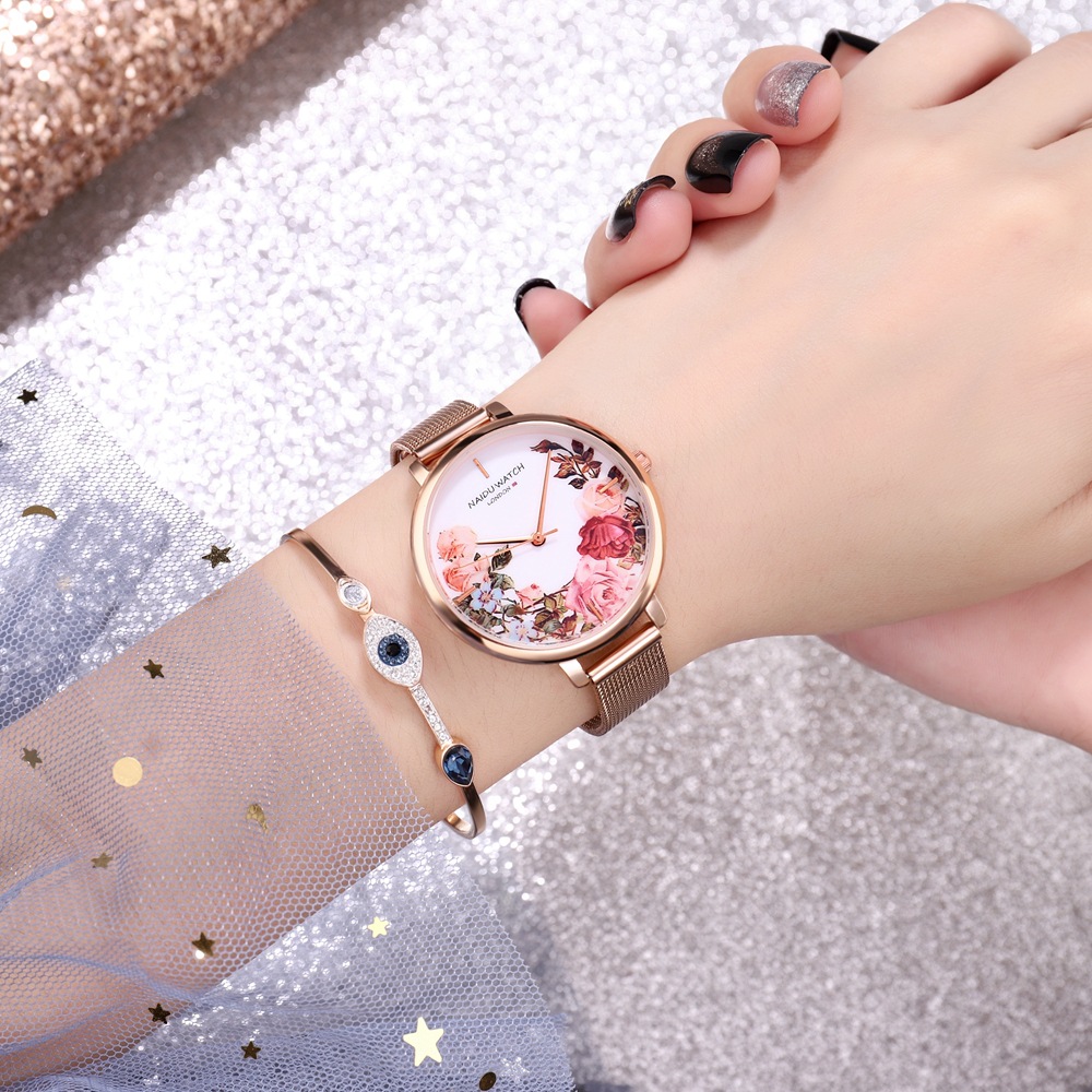 Gedruckter Instagram-Schlichter und modischer Stil Student Quarz Mode Aktivität Schnalle Damenuhr Trend_voghion.com