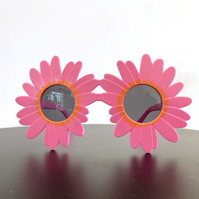粉色太阳花眼睛不可以