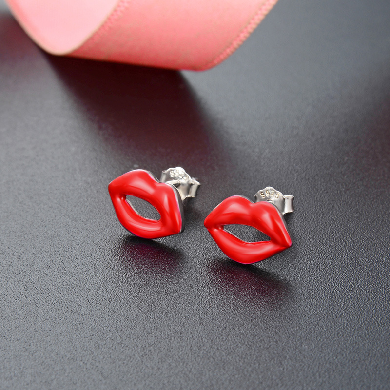 Pendientes populares retro europeos y americanos s925 pendientes de gota de plata diseño de moda de las mujeres joyería de labios rojos entrega de una sola pieza