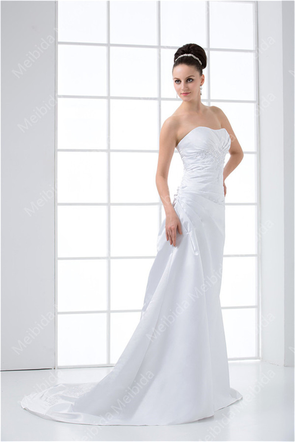 2022 New Satin Bride Wedding Dress European and American Style Wedding Dress Formal Occasion Prom Party Dress Sewn Beads