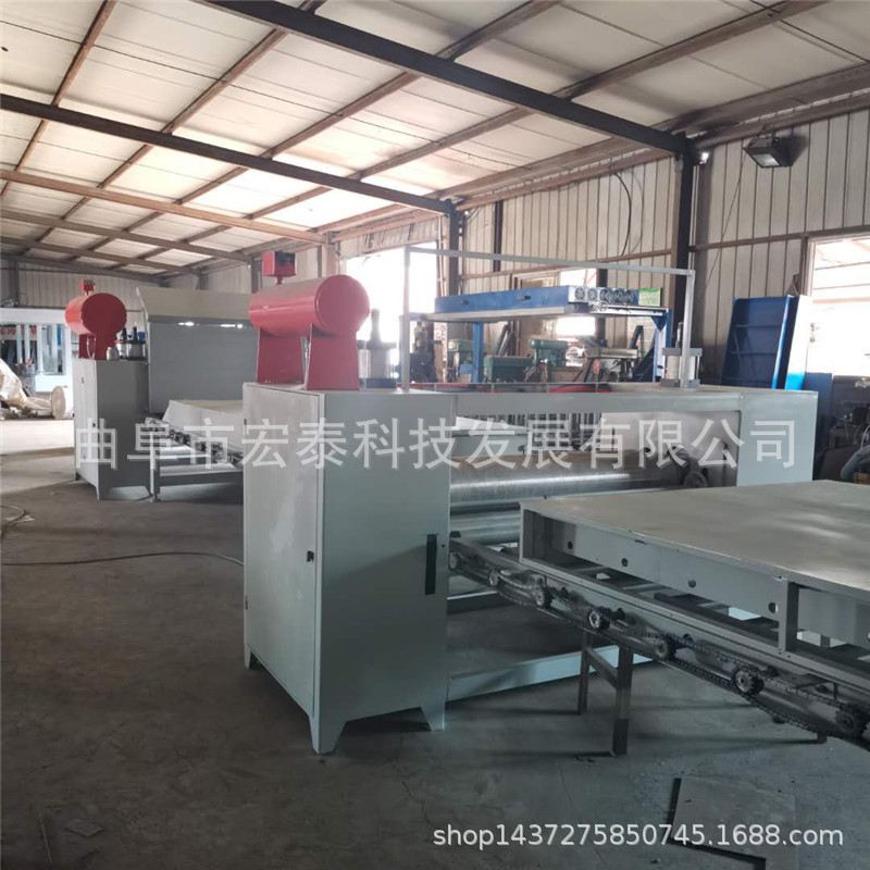 曲阜宏泰1320型pvc发泡板热转印贴面机 天花板贴纸机  涂胶贴纸机