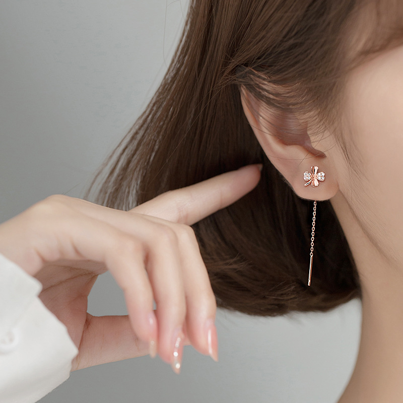 Eloch s925 Ginksen dulce cuatro hojas de flores de orejas de flores de la feminidad de alto nivel pendientes de diamantes pendientes G7425